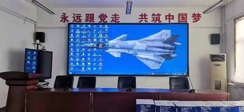 室內(nèi)P2全彩屏完成一塊，積極復(fù)工復(fù)產(chǎn)，抗疫堅(jiān)持到底